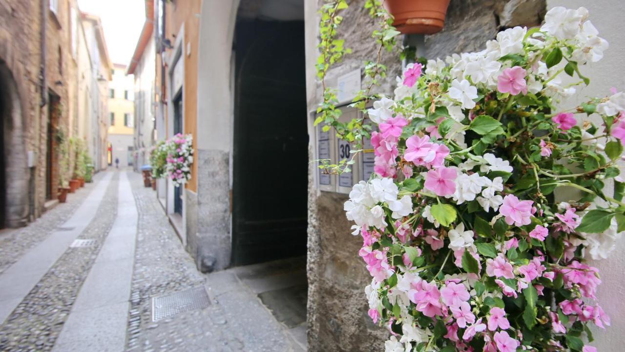 Italianway - Vitani 30 Como Buitenkant foto